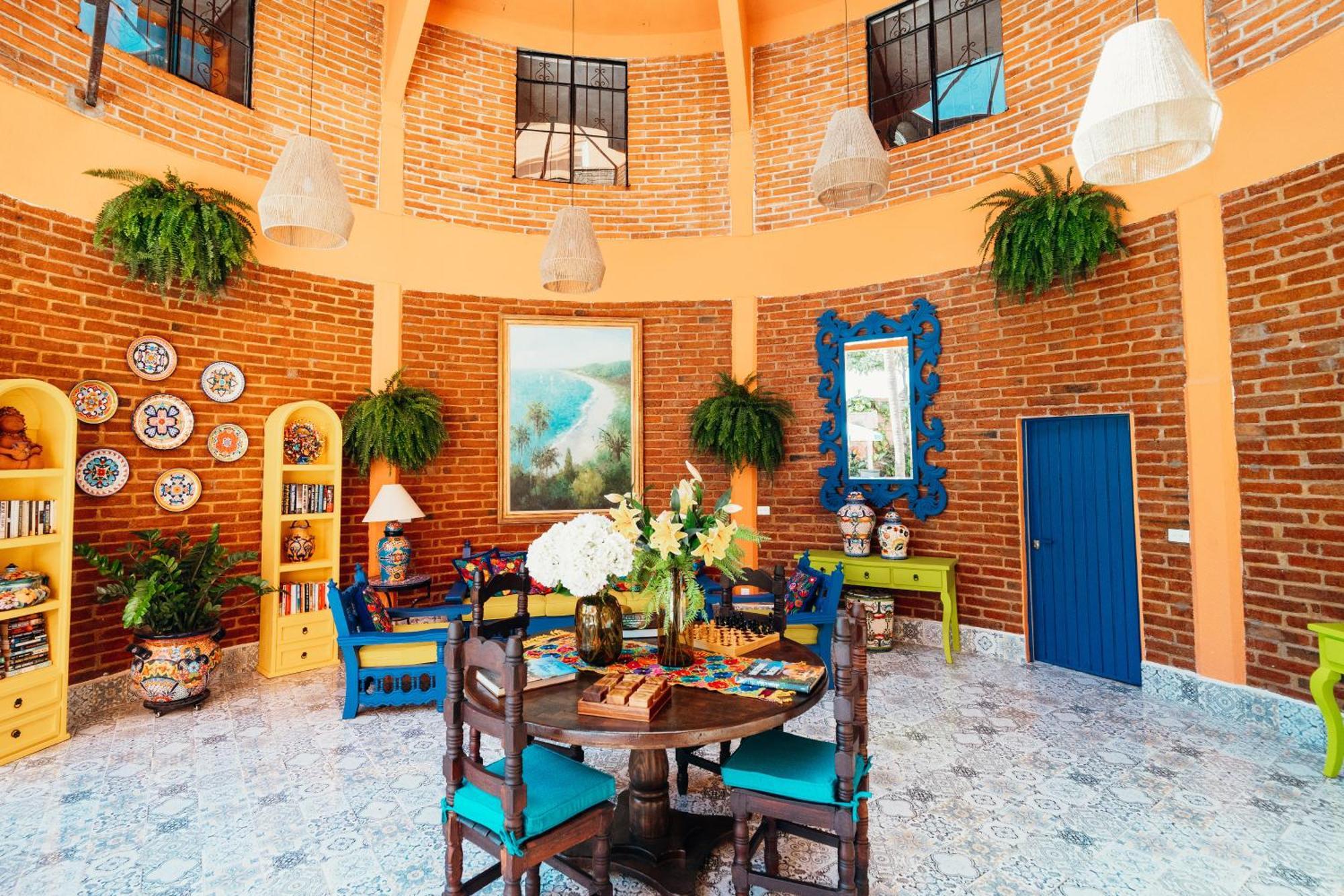 Boutique Hotel & Suites Hacienda Lord Twigg Пуэрто-Вальярта Экстерьер фото
