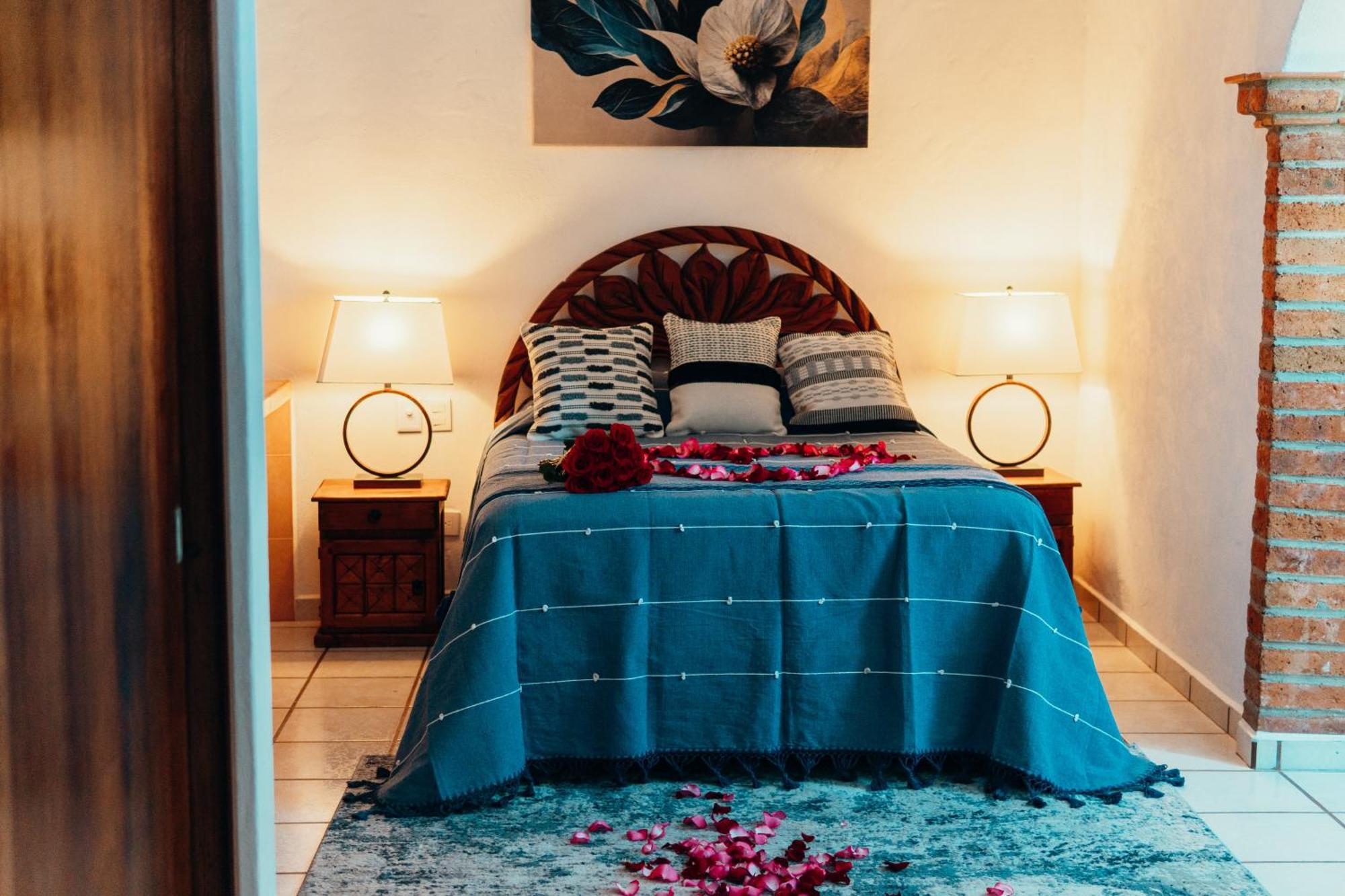 Boutique Hotel & Suites Hacienda Lord Twigg Пуэрто-Вальярта Номер фото