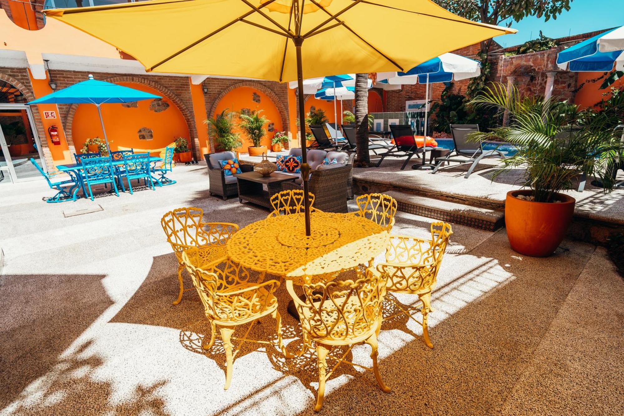 Boutique Hotel & Suites Hacienda Lord Twigg Пуэрто-Вальярта Экстерьер фото
