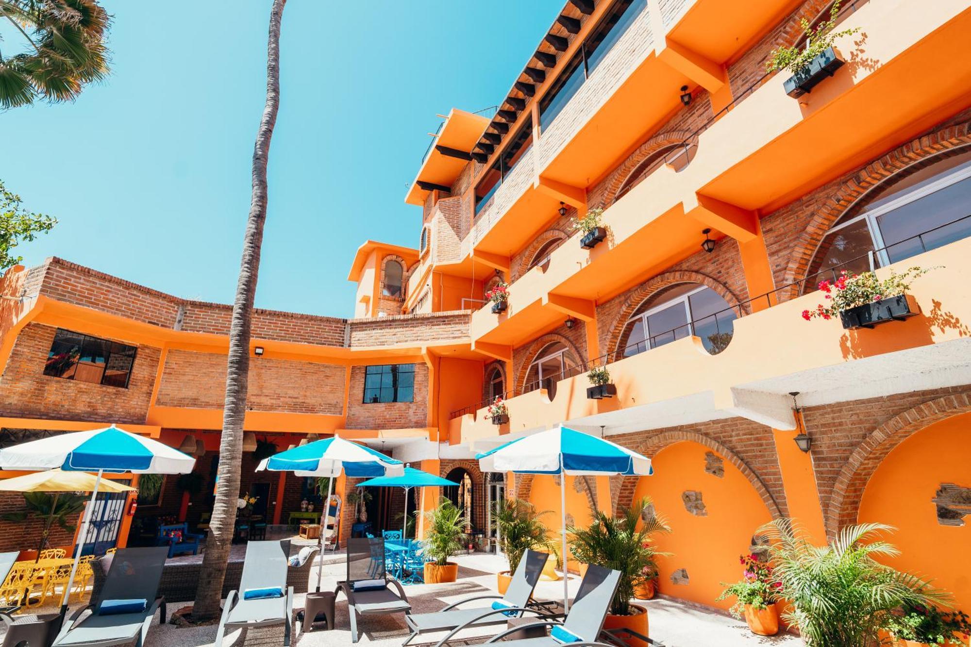 Boutique Hotel & Suites Hacienda Lord Twigg Пуэрто-Вальярта Экстерьер фото