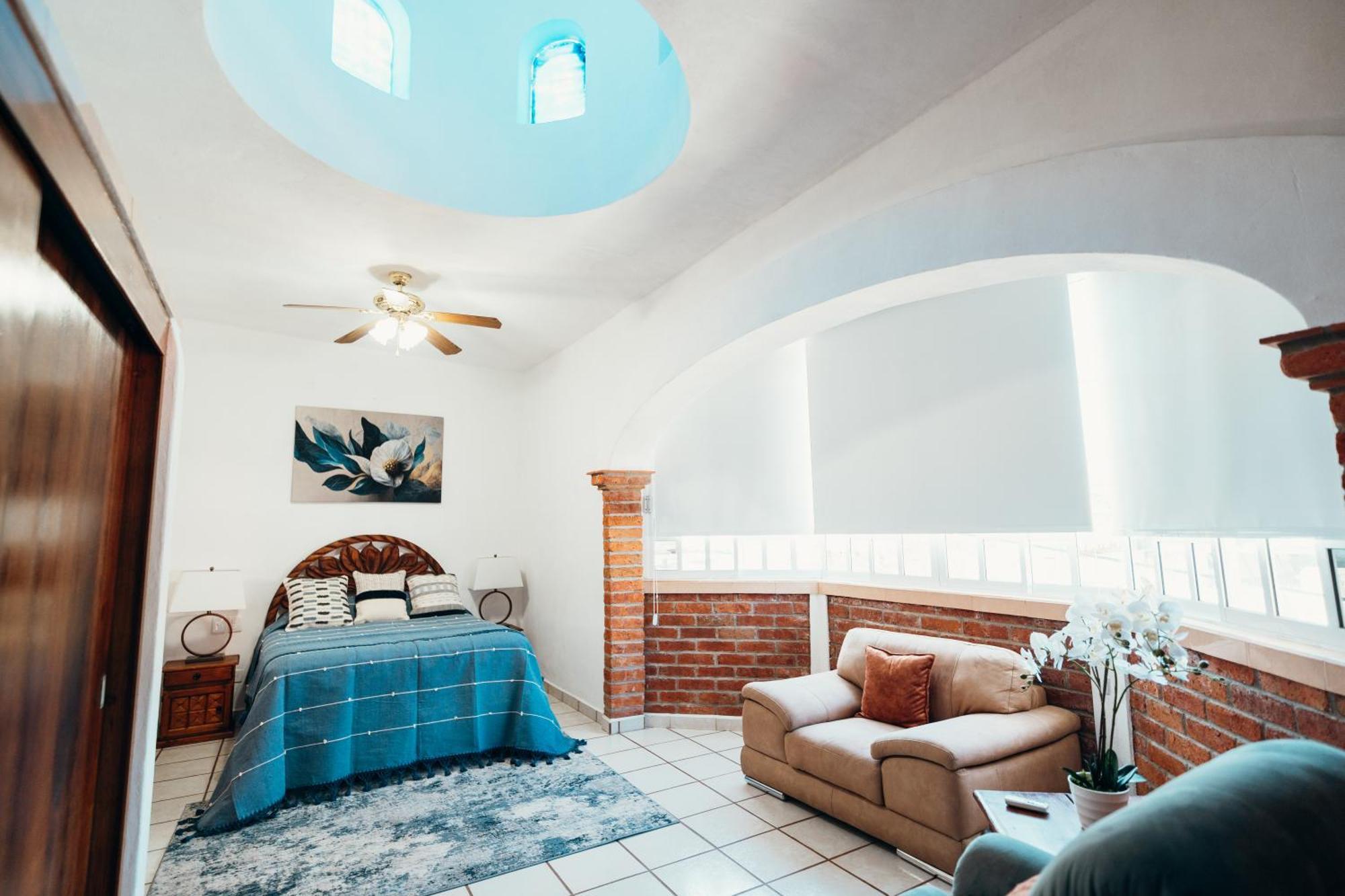 Boutique Hotel & Suites Hacienda Lord Twigg Пуэрто-Вальярта Экстерьер фото